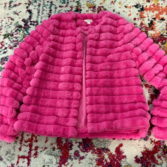 Pink Faux Furr Jacket Plush Cozy Outerwear - Picture 2 of 4